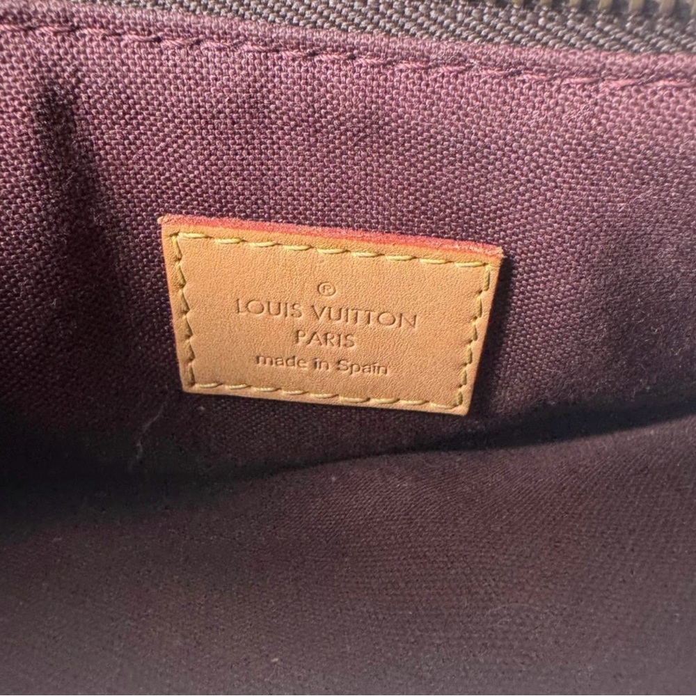 Louis Vuitton Classic Monogram Crossbody Bag - Picture 7 of 10